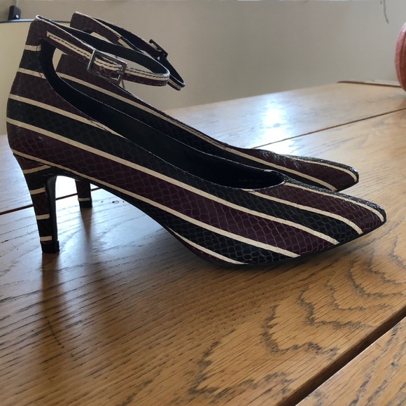 & Other Stories kitten heels with ankle straps - Picture 2 of 5